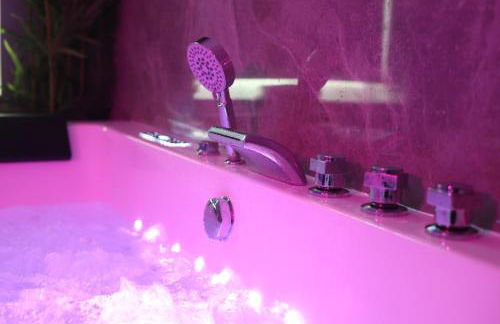 Luxury Flat,Sauna, Jacuzzi, Free Parking - Foto 14