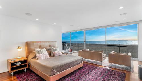 ocean front beach house - Photo 4