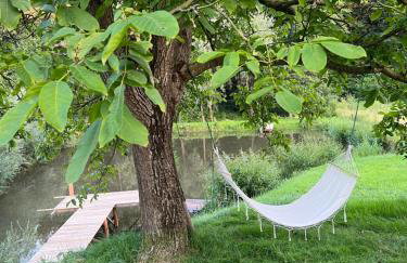 Drewniana chata nad stawem - Foto 43