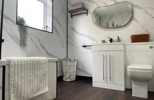 Slick Space for a Standish Stay - Photo 30