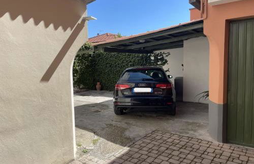 Villa Eugenia - Luxury Flat with Parking Space - Photo 24