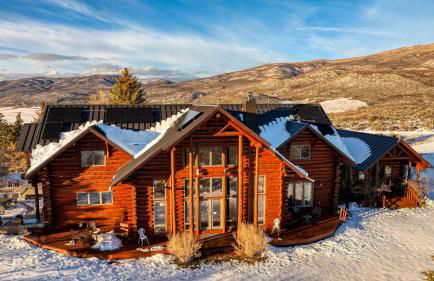 Sleeps 20 Secluded 7BDR Retreat on 71 Priv Acres Elkstone Lodge by AvantStay - Foto 55