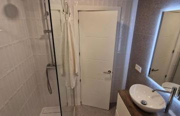 Aloja Oviedo - Con 5 Hab - 3 baños - Wifi - 10 pax - VUT-7363-AS - Foto 24