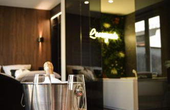 L'Escapade - Love room & spa - Photo 17