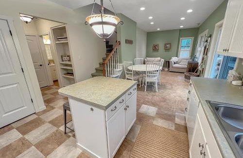 Monarch Cove Home off West Lake - Foto 21