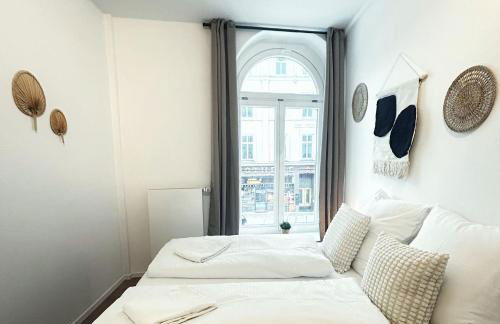 Stylish Apartment near Binnenalster for up to 8 Guests - Foto 6