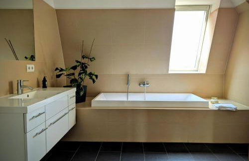 Exklusive Familienoase mit Dachterrasse und Sauna - Foto 17