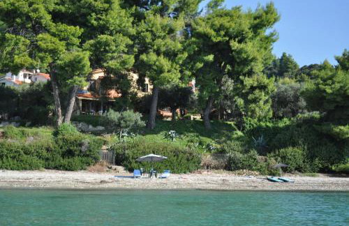 Halkiddiki-Kassandra-Mola Kalyva Traditional House in front of the sea - Foto 1
