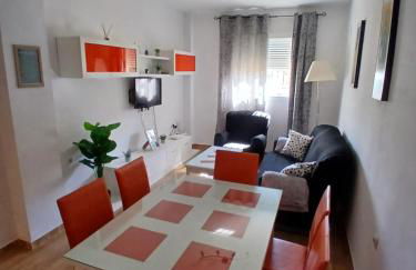 Bonito piso y acogedor de 2 habitaciones - Foto 1