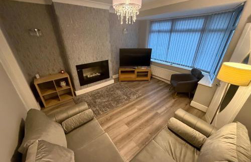 2 Bed house - Brighouse close to McDonalds and B&M - Foto 8