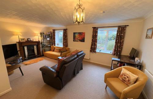 Halcyon House - Photo 6