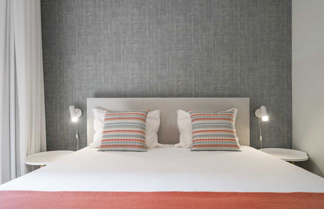 By the Sea, Reis Magos IV - Foto 2