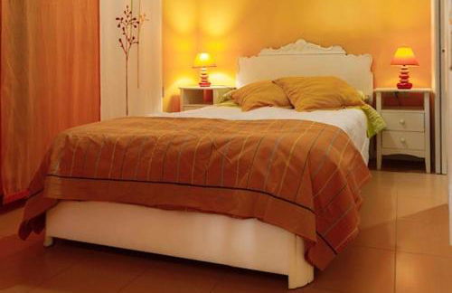 un barco en tierra - Foto 17