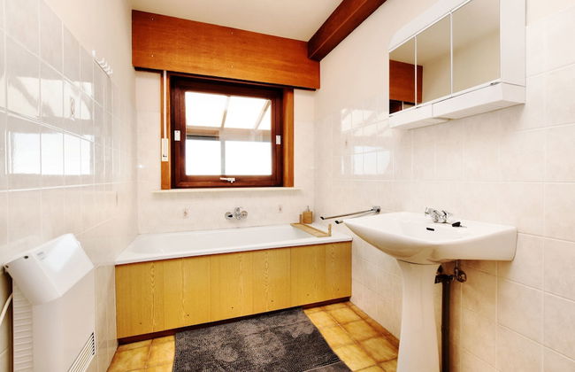 Holiday Home in Nadrin With Private Terrace - Foto 18