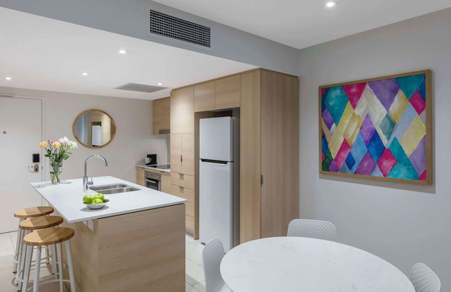 Avani Broadbeach Residences - Photo 30