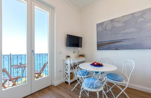 “CIELO E MARE”, CASETTA NEL CUORE DEL BORGO ANTICO / “SKY & SEA”, CHARMING IN THE HEART OF OLD VILLAGE - Foto 36