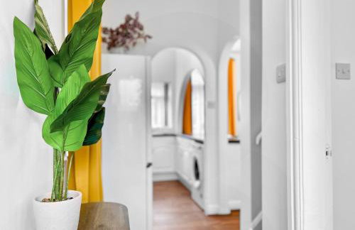 Stylish House Near Hospital with Free Parking - Foto 19