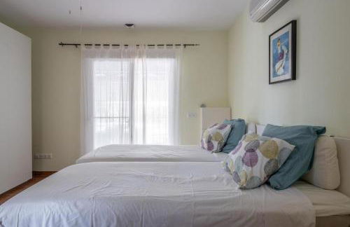 Villa Flamenca, comoda con piscina privada, barbacoa by AndaraHolidays - Foto 3