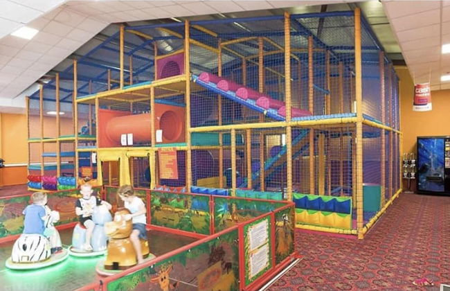 Remarkable 2-bed Villa Caravan in Driffield - Photo 17