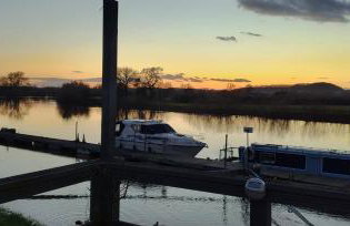 On the river Severn - Severnside Boat & Caravan Park, Caravan 9 - Photo 2