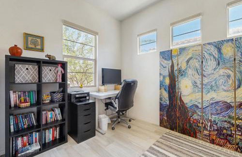 Bright desert oasis with hot tub and grill, shared pool and tennis in 55 plus community - Foto 12