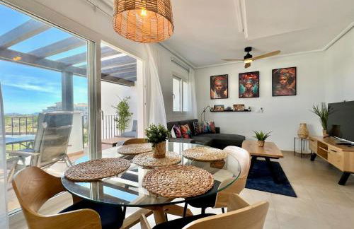 Stunning apartment with a beautiful pool/lake view - Foto 9