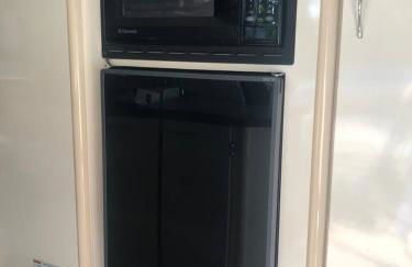 Private and cozy RV, direct bus to NYC Manhattan only 2 blocks away, MetLife Stadium FIFA World Cup 25 minutes away - Foto 6