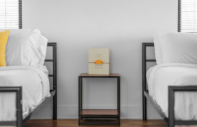 Walk to Restaurants & Entertainment on East Side - Foto 2