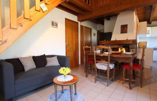 Petit Gîte Enchanté au Cœur de la Forêt du Meygal, Proche du Lac Bleu - FR-1-582-272 - Foto 10