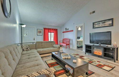 Near Mt Airy Casino Mount Pocono Condo with Balcony - Foto 6