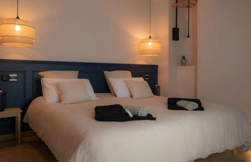 Suite de Luxe Jacuzzi balnéo,King size Bed - Foto 9