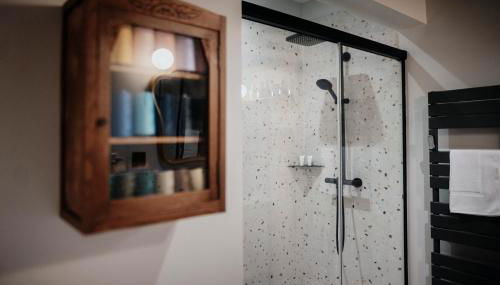 La Mercerie "BedinShop" Centre Ville - Photo 4, Shower