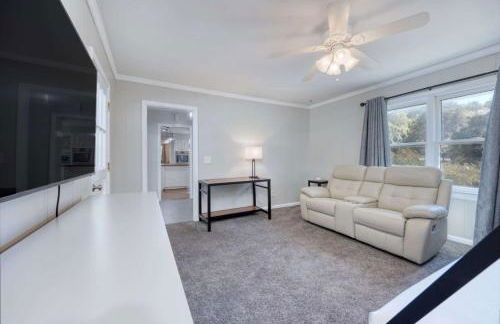 Near Botanical Garden with a Pool Charming on Charing - Foto 12