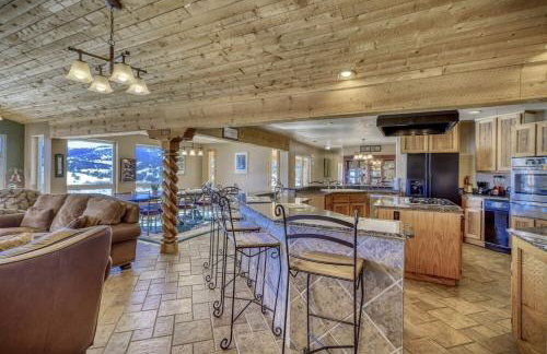 Mountain Views Retreat - Photo 57