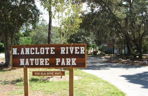 Spacious 3BR Family Home Near Sponge Docks - Foto 56