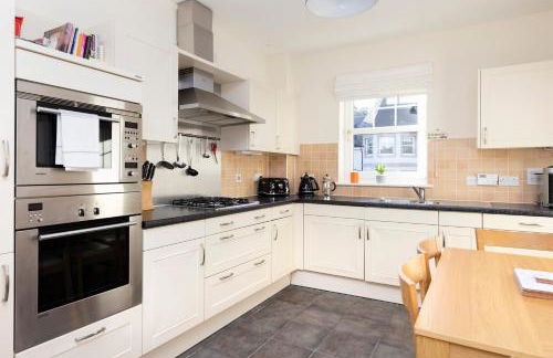 JOIVY Modern Flat with Free Parking - Foto 19