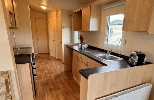 3 Bed Caravan - Sleeps 8 - Pet Friendly, Parking - Foto 67