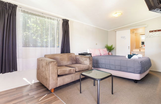 Port Waikato Holiday Park - Photo 11