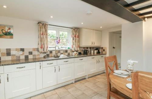 Greenslades - Photo 13