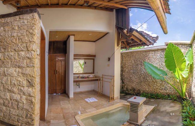 Villa Sari Bumi Menjangan - Photo 25