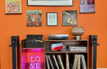 Mid-Century Modern Home w/Pool & Hot Tub - Foto 4