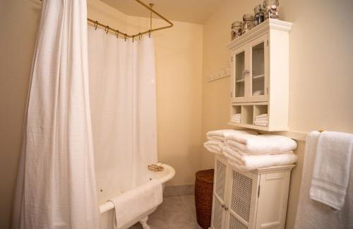 Rustic-modern Lake House in Milton Near Burlington and Eagle Mountain - Foto 30