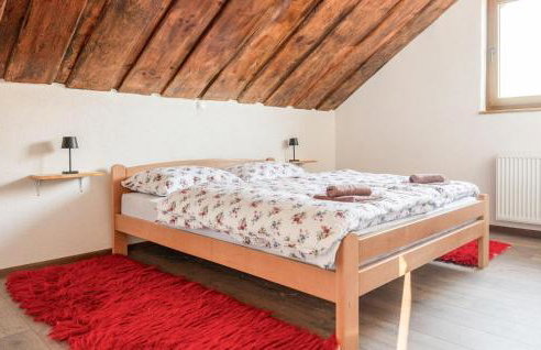 3 Bedroom Awesome Home In Gospic - Foto 5