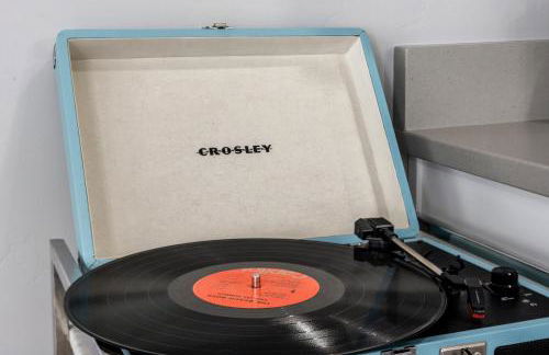 8 Beds 2 Full Kitchens Fenced HUGE Yard & Parks! - Foto 24