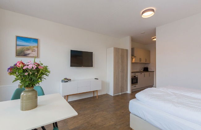 Cozy Holiday Home in Aakirkeby With Beach Nearby - Photo 9