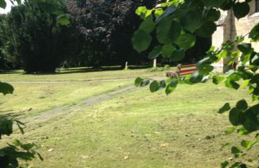 Saracens Head above the pub near Chaple st Leonards - Foto 5