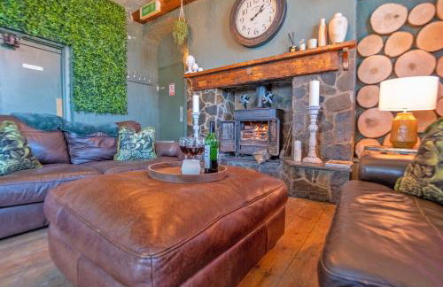 Private Pub-Group Stays Brecon Beacons Alderfalls - Photo 5