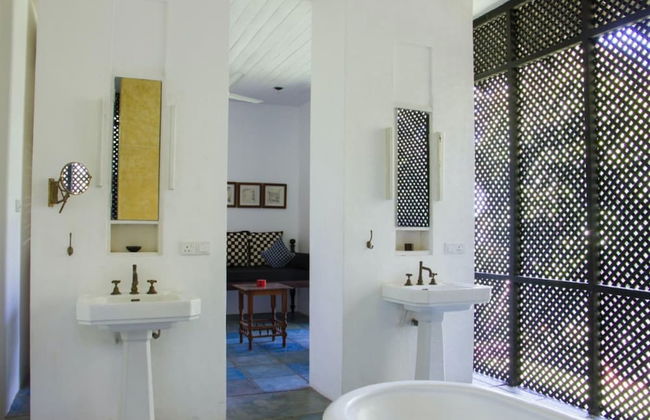 Historically Important Architecturally Stunning Hilltop Villa - Photo 35