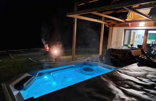 Zacna Chata domek z jacuzzi na wyłączność - Photo 9