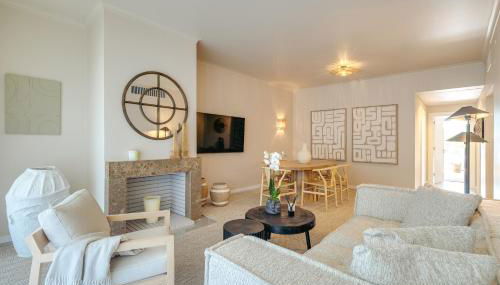 Apartamento T2 renovado no Vila Sol com piscina - Foto 2